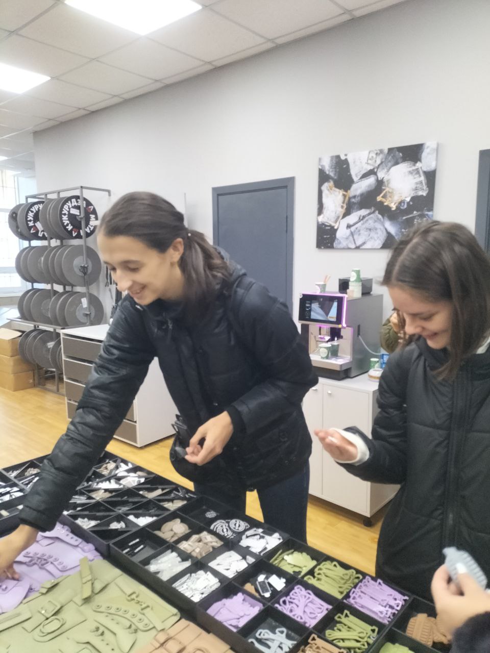 Visit by Year 3 Students to the ARTSTEP Showroom of the STEP Group of Companies
