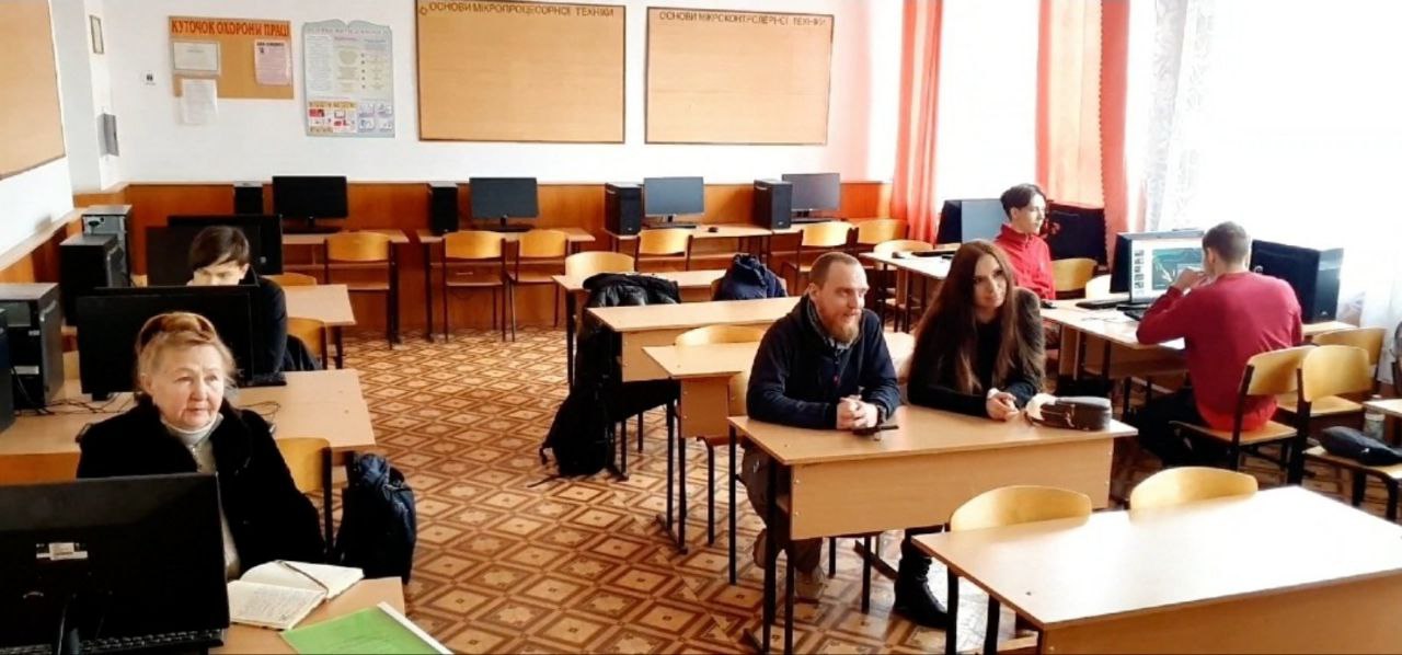 Відкритий урок на тему - Історія розвитку комп’ютерної техніки