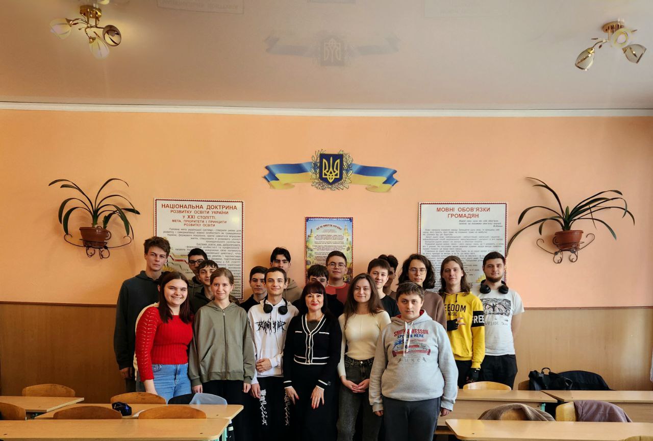 Зустріч випускників 2024 року РП-07 з першокурсниками 1РП-11
