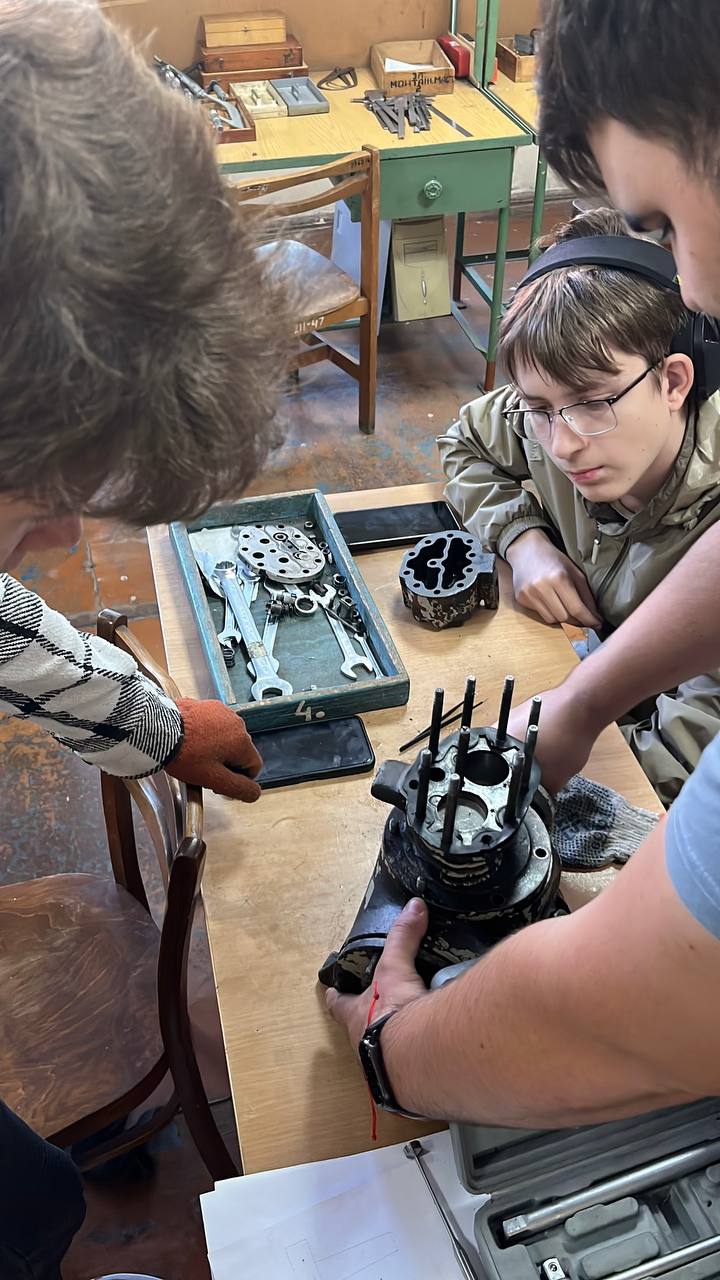 Training measuring and design placement in the workshops