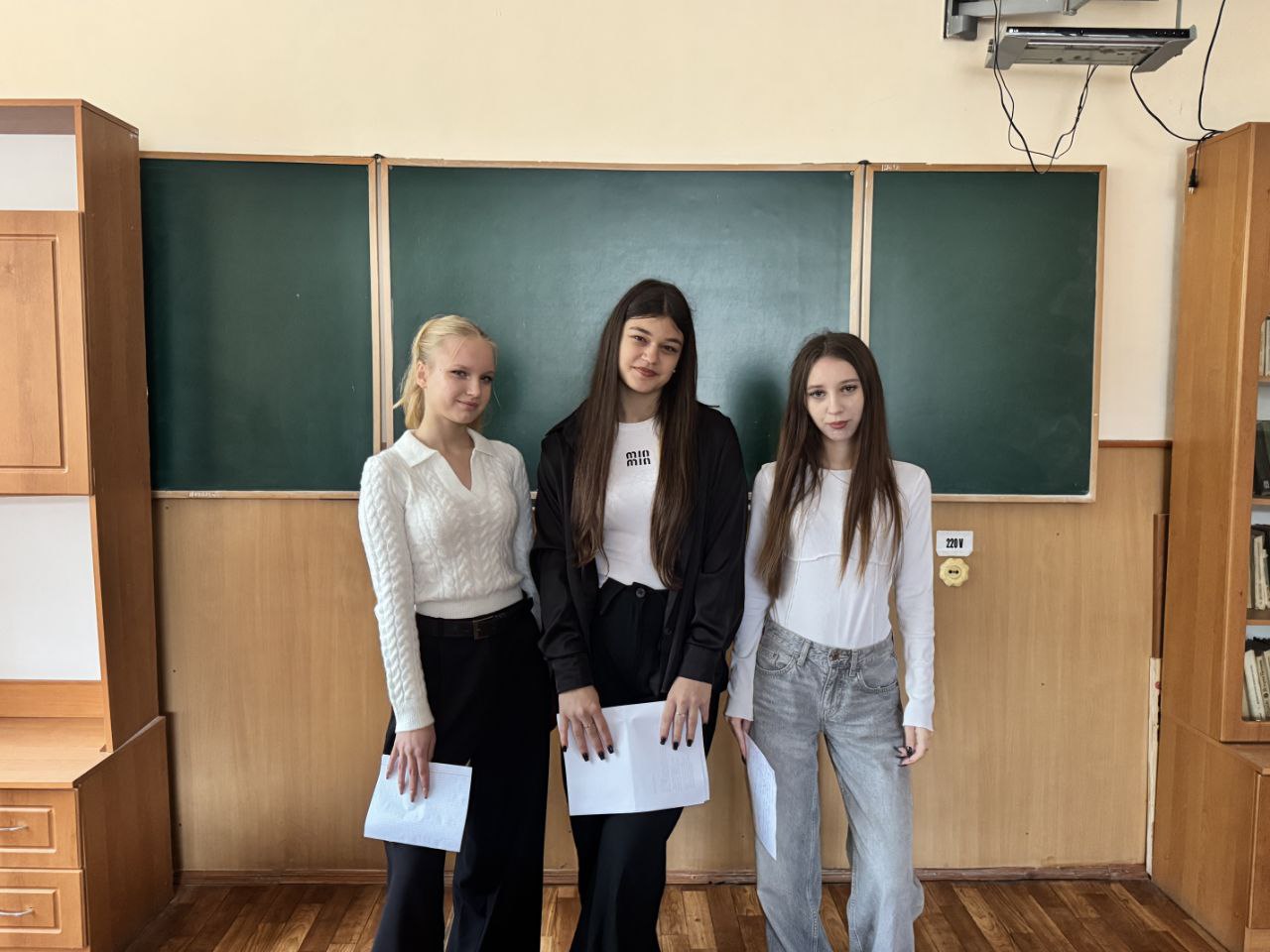 Extracurricular event dedicated to the Day of Ukrainian Writing and Language