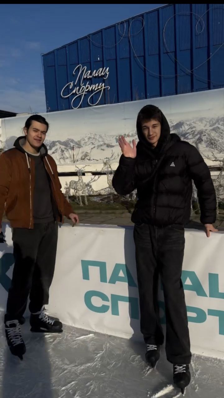 Подорож до арени Палацу Спорту