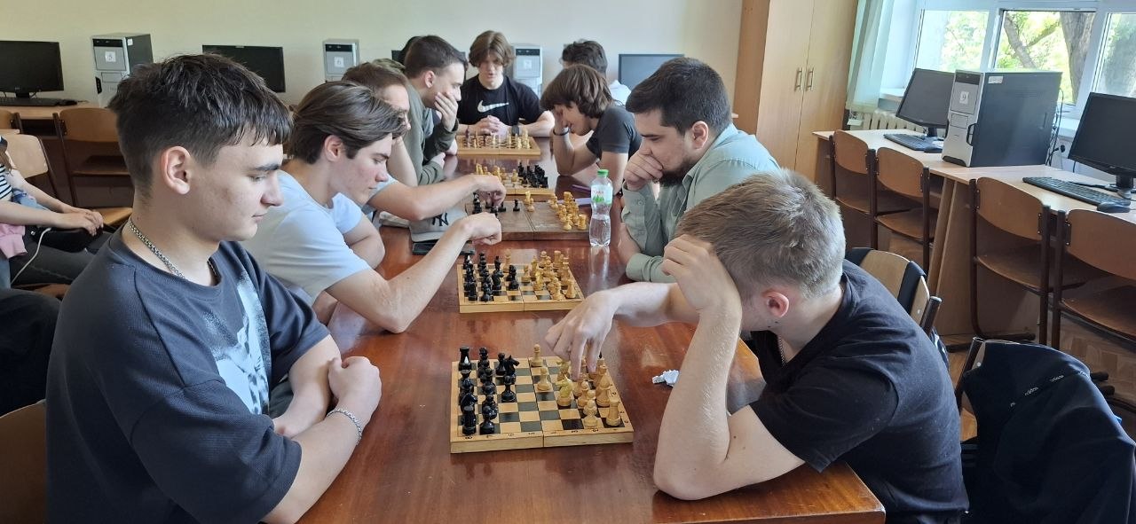 Chess tournament among students and lecturers at the Computer Technologies and Software Engineering Committee