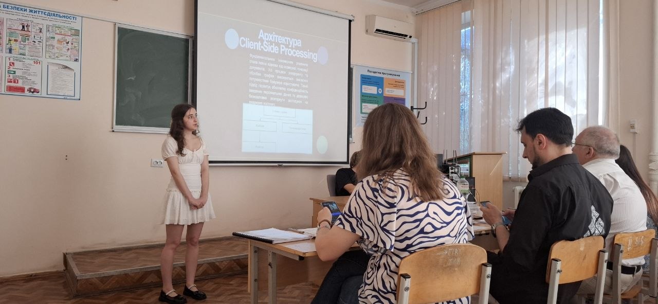Захист дипломних проєктів спеціальностей 123 та 121