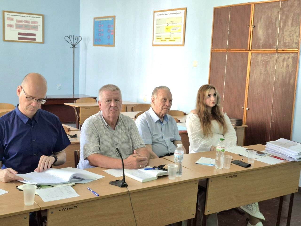 Захист дипломних проєктів спеціальностей 123 та 121